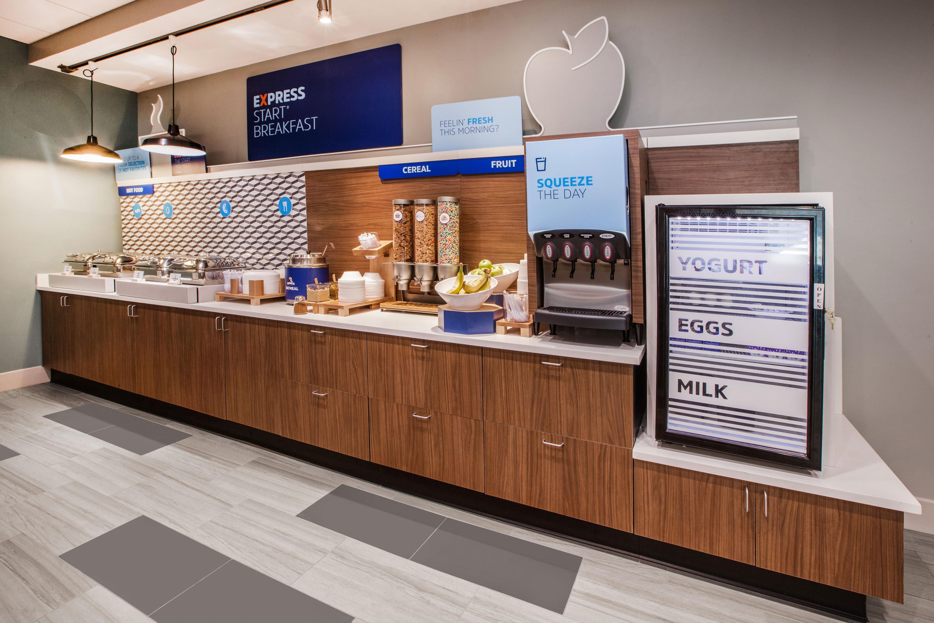 Holiday Inn Express & Suites Logan By Ihg Ngoại thất bức ảnh