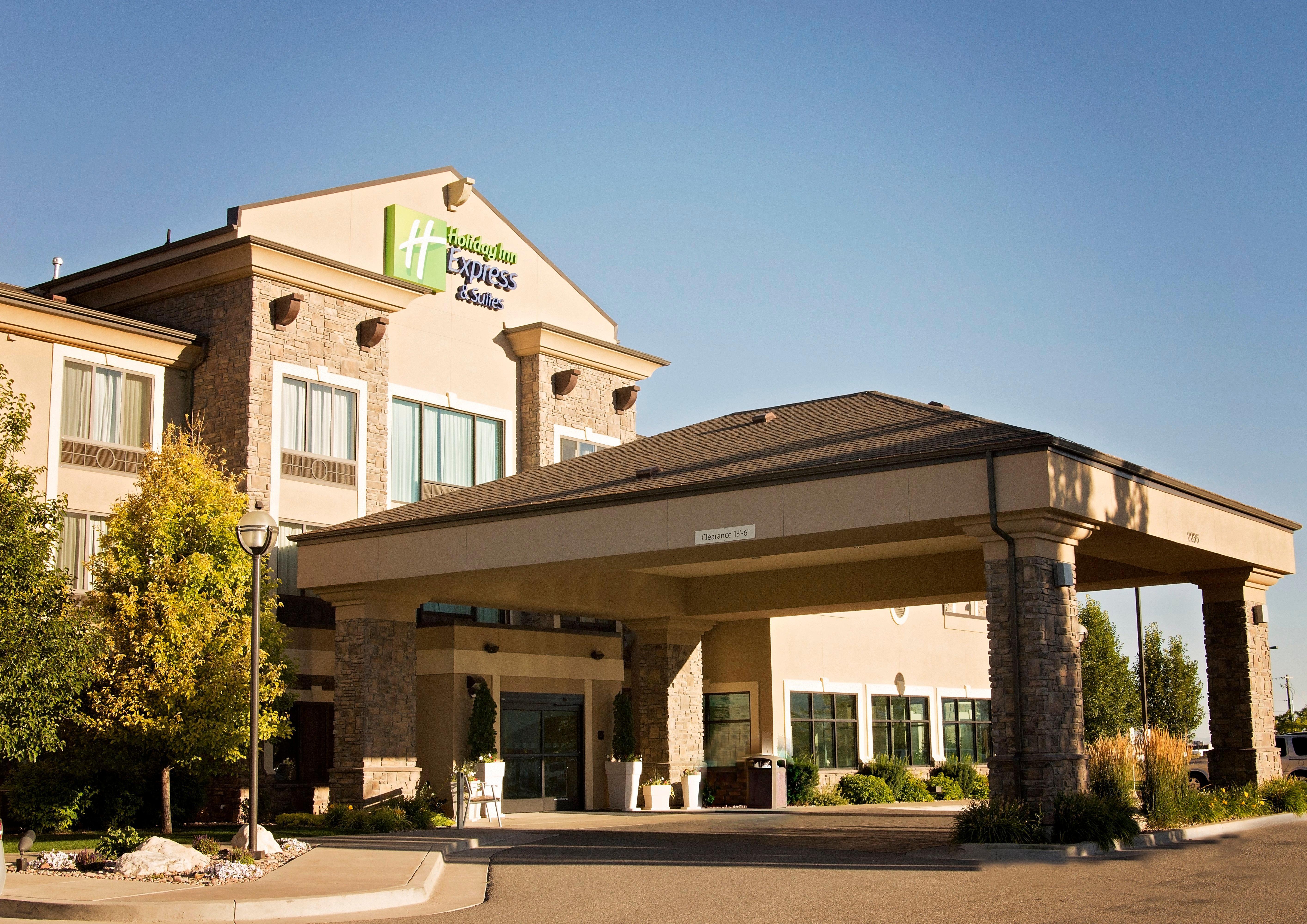 Holiday Inn Express & Suites Logan By Ihg Ngoại thất bức ảnh