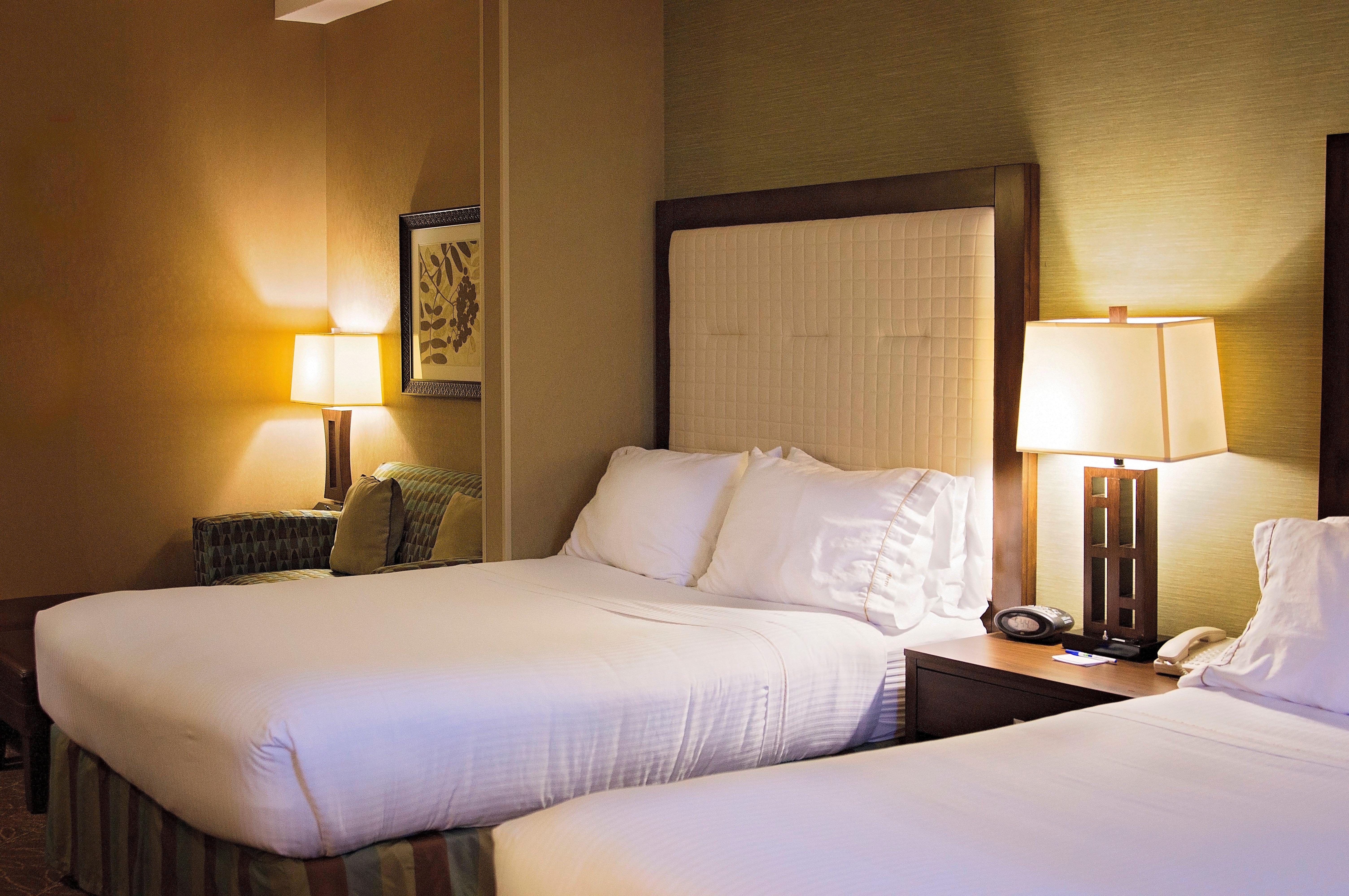 Holiday Inn Express & Suites Logan By Ihg Ngoại thất bức ảnh